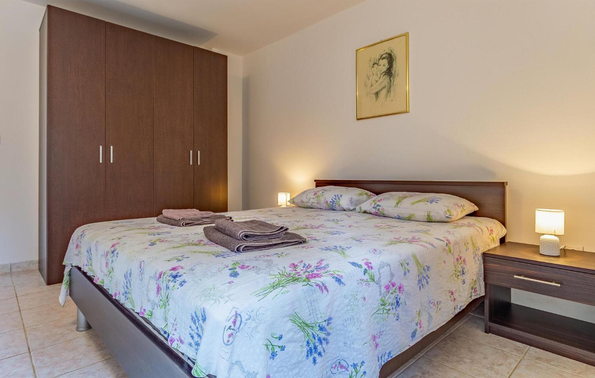 Cozy Apartment In Pula With Kitchen Экстерьер фото